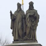 Slavların aydınlatıcıları,  Aziz ve Elciler’e denk Kiril(os) ve Methodios hakkında vaa